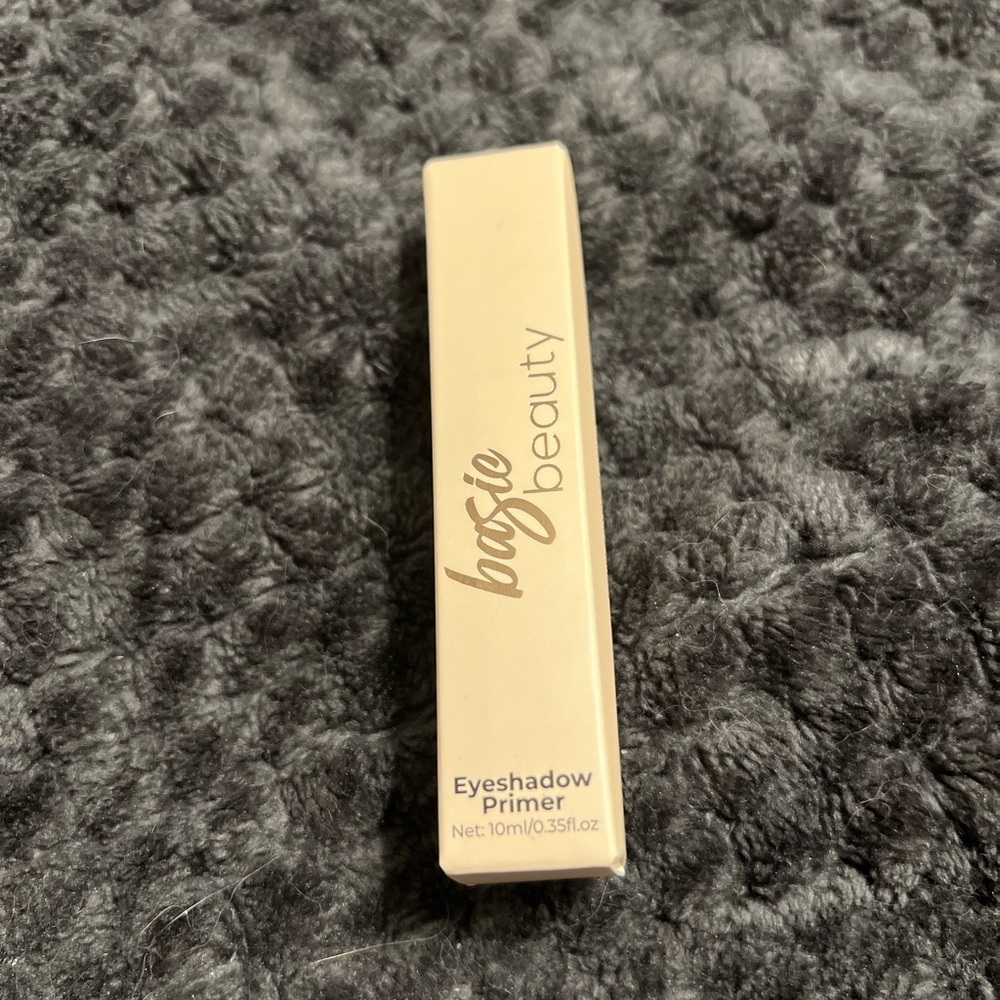 NWT Basic Beauty eyeshadow primer - Picture 3 of 5